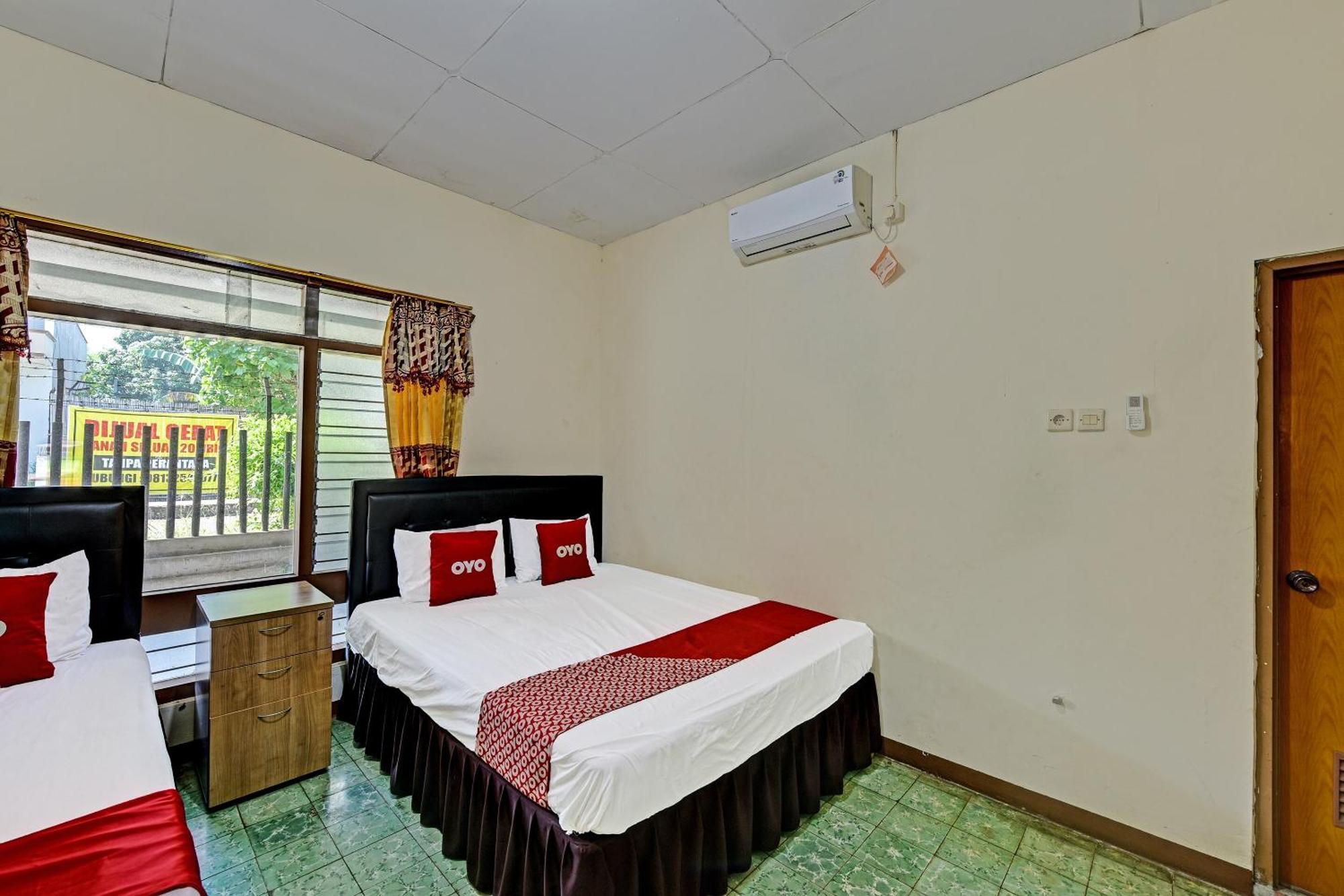 Oyo 90443 Hotel New Kartika In Cilopadang Εξωτερικό φωτογραφία