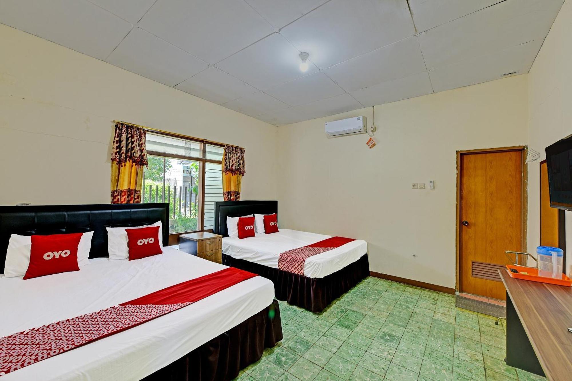 Oyo 90443 Hotel New Kartika In Cilopadang Εξωτερικό φωτογραφία
