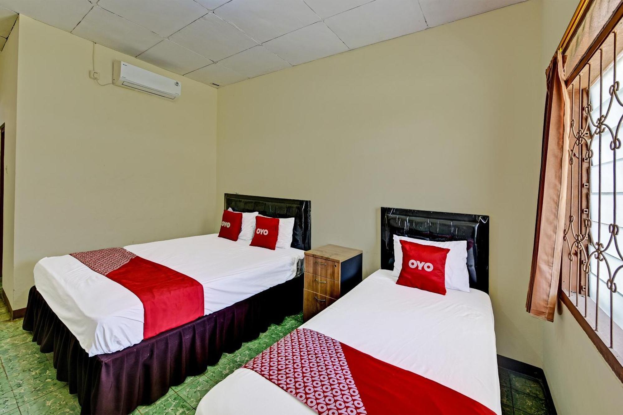 Oyo 90443 Hotel New Kartika In Cilopadang Εξωτερικό φωτογραφία